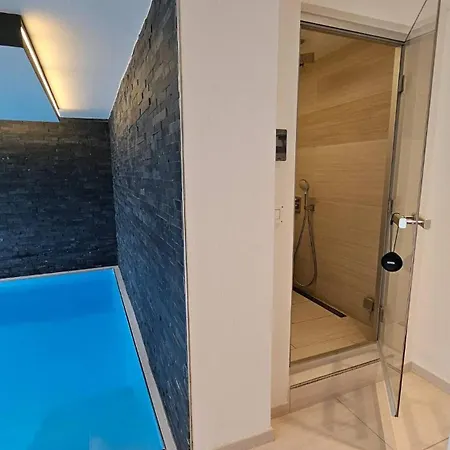 Hilltop Luxury With Mini Golf, Indoor Pool Riggisberg